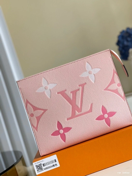 Cheap VUITTON TOILETRY 26 POUCH LOUIS 0822